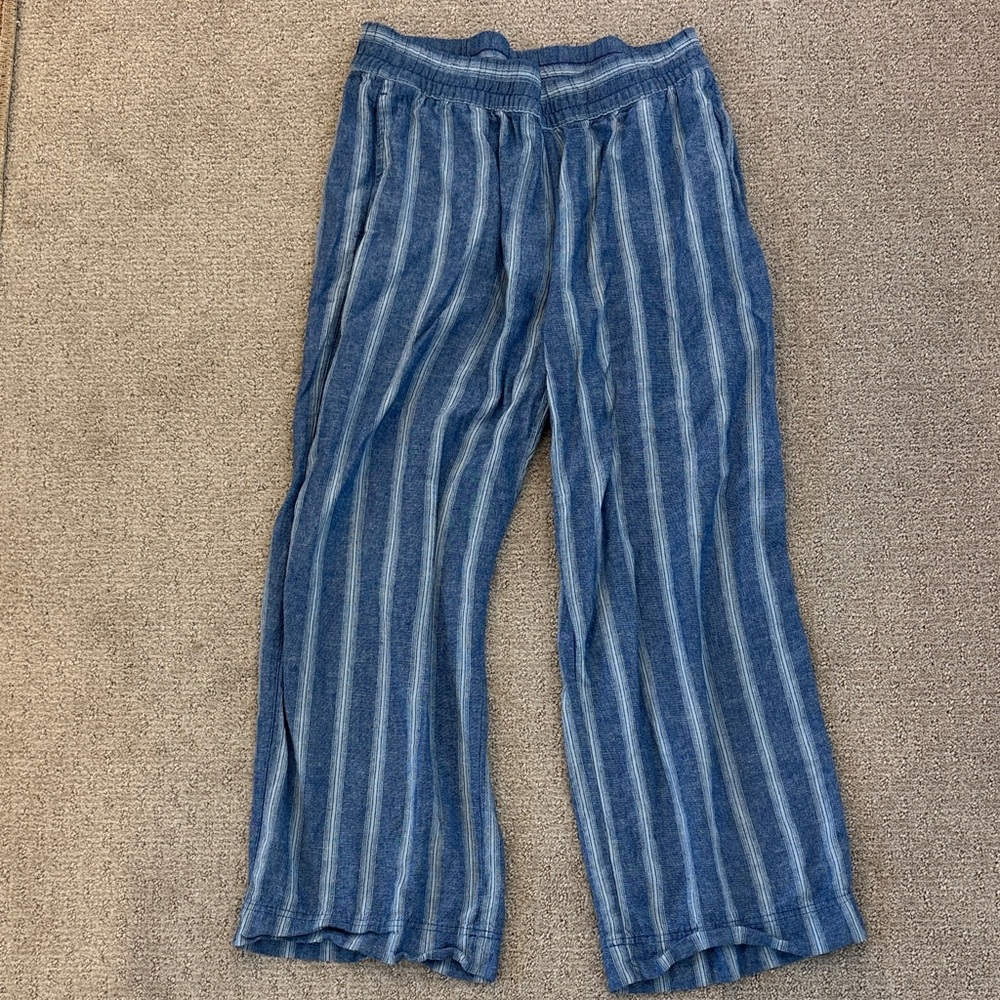 Old Navy Blue and White High-Rise Wide Leg Pants. Size Large.